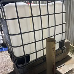 250 Gallons Tanks