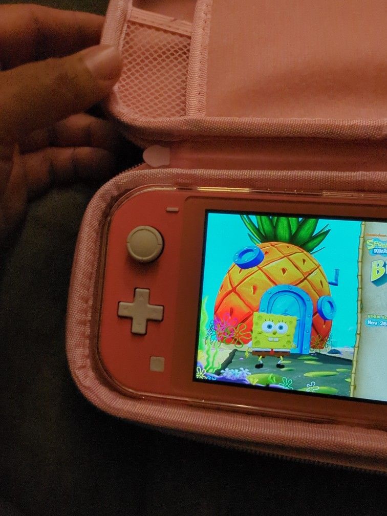 Pink Nintendo Switch Lite Comes With 128 GB Micro SD Card