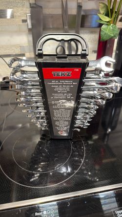 22PC SAE & Metric Wrench Set