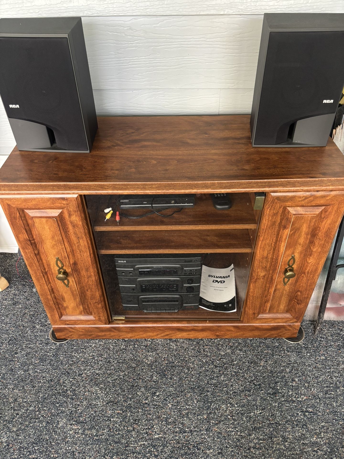 Stereo, Dvd player, Speakers and Cabinet