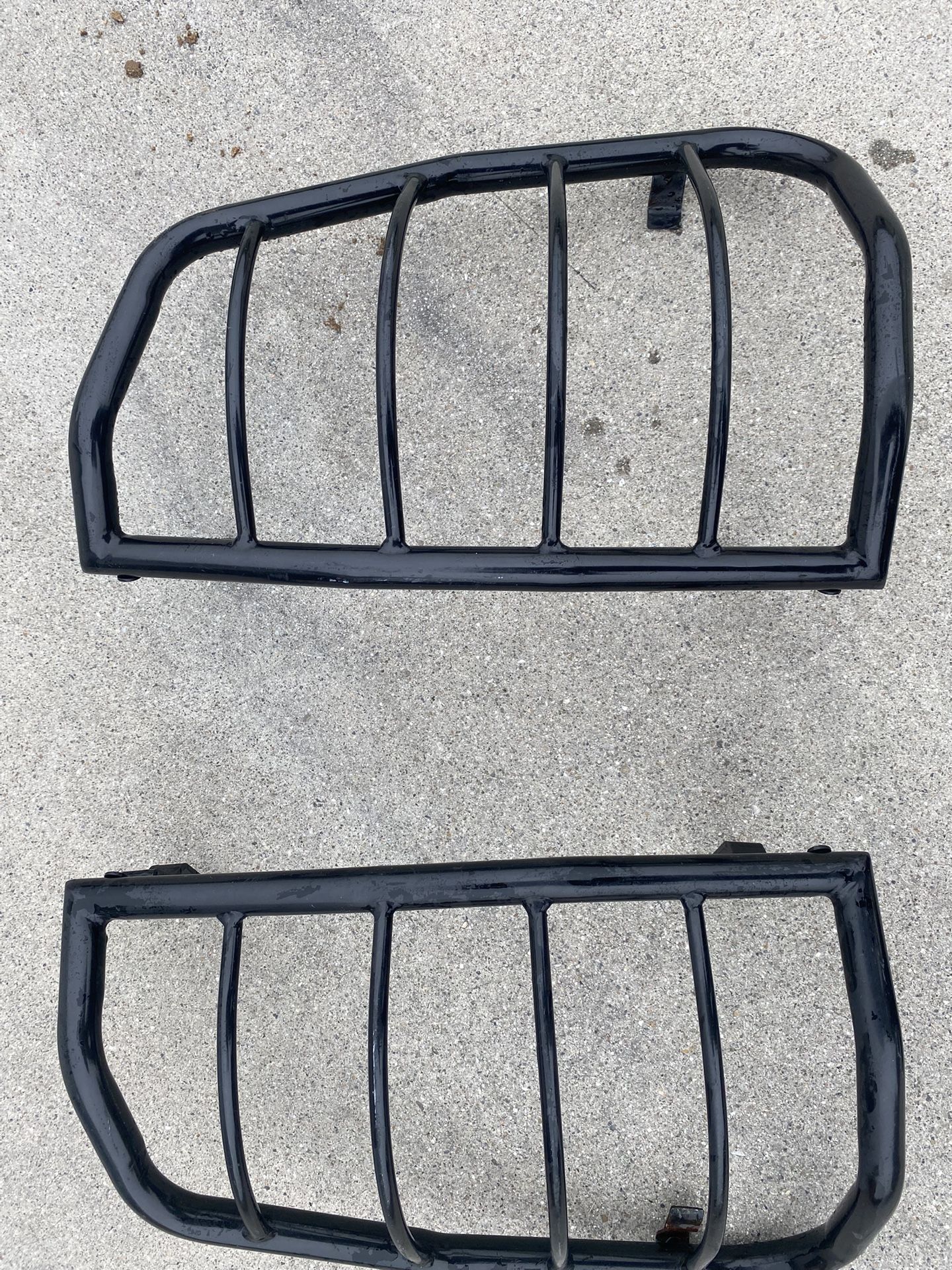 Second generation Tacoma tailgate guards