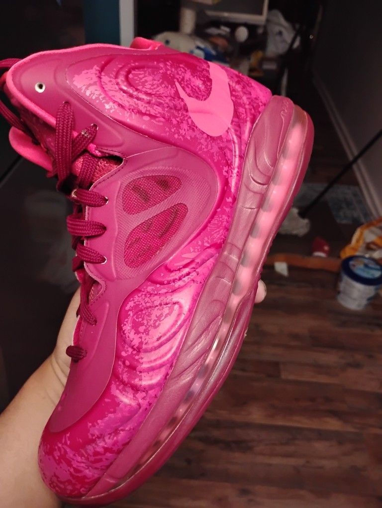 2013 NIKE HYPER POSITES SIZE 9