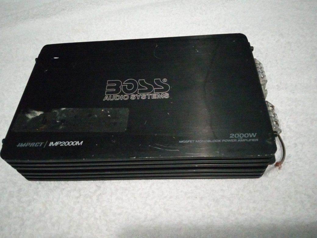 Boss Audio Impact 2000W Audio Amplifier