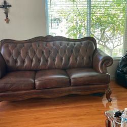 Sofa and loveseat leather