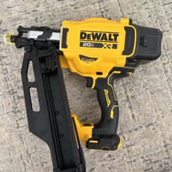 Dewalt 20-Volt 21° Cordless Framing Nailer (Tool-Only)