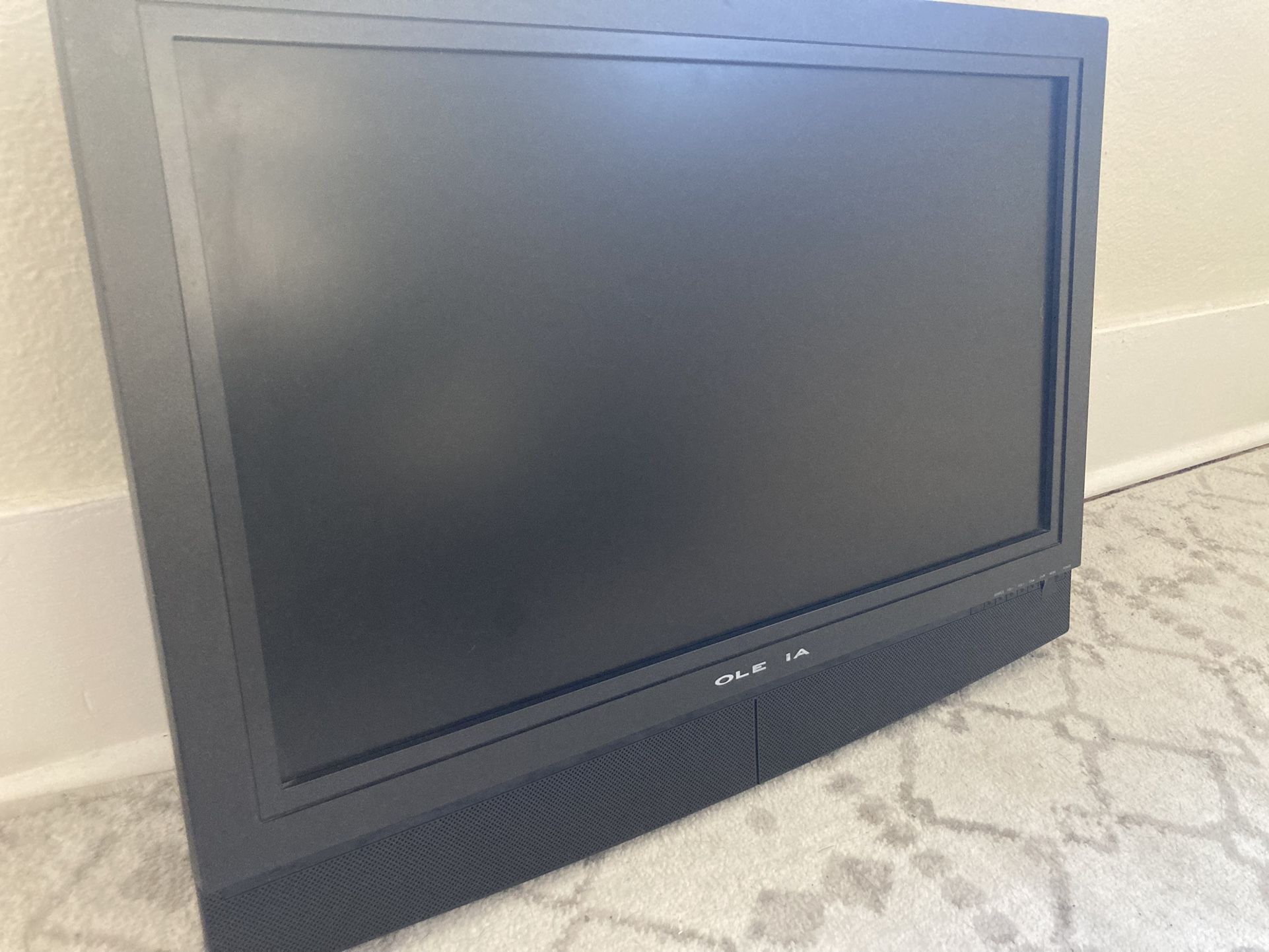 Vintage- Olevia LCD TV Olevia 226T 26" LCD Display