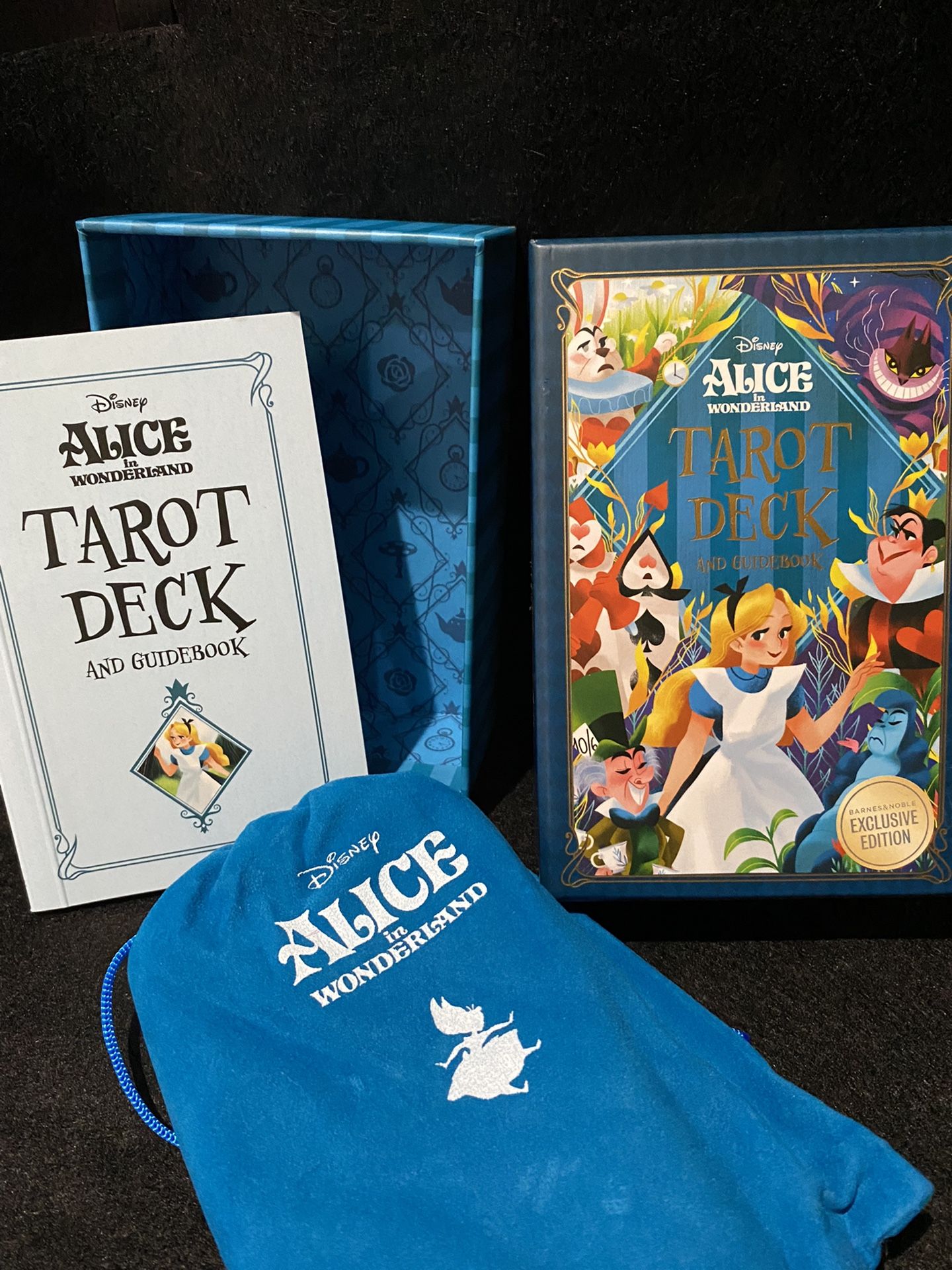 Alice in Wonderland Tarot Deck & Guidebook