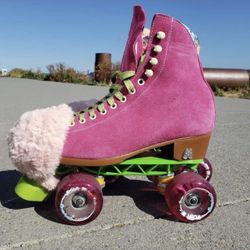 Strawberry Moxi Lolli Roller Skates