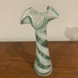 Vintage hand-blown art glass bud Vase, Green & White Swirl, Ruffle Top. 6.5” Tall
