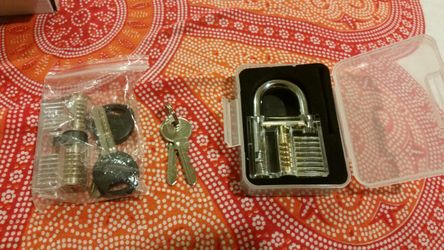 Transparent practice lock set.