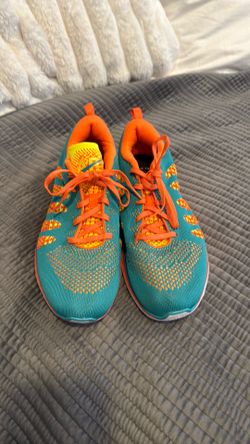 New men’s APL Techloom Pro running shoes size 10