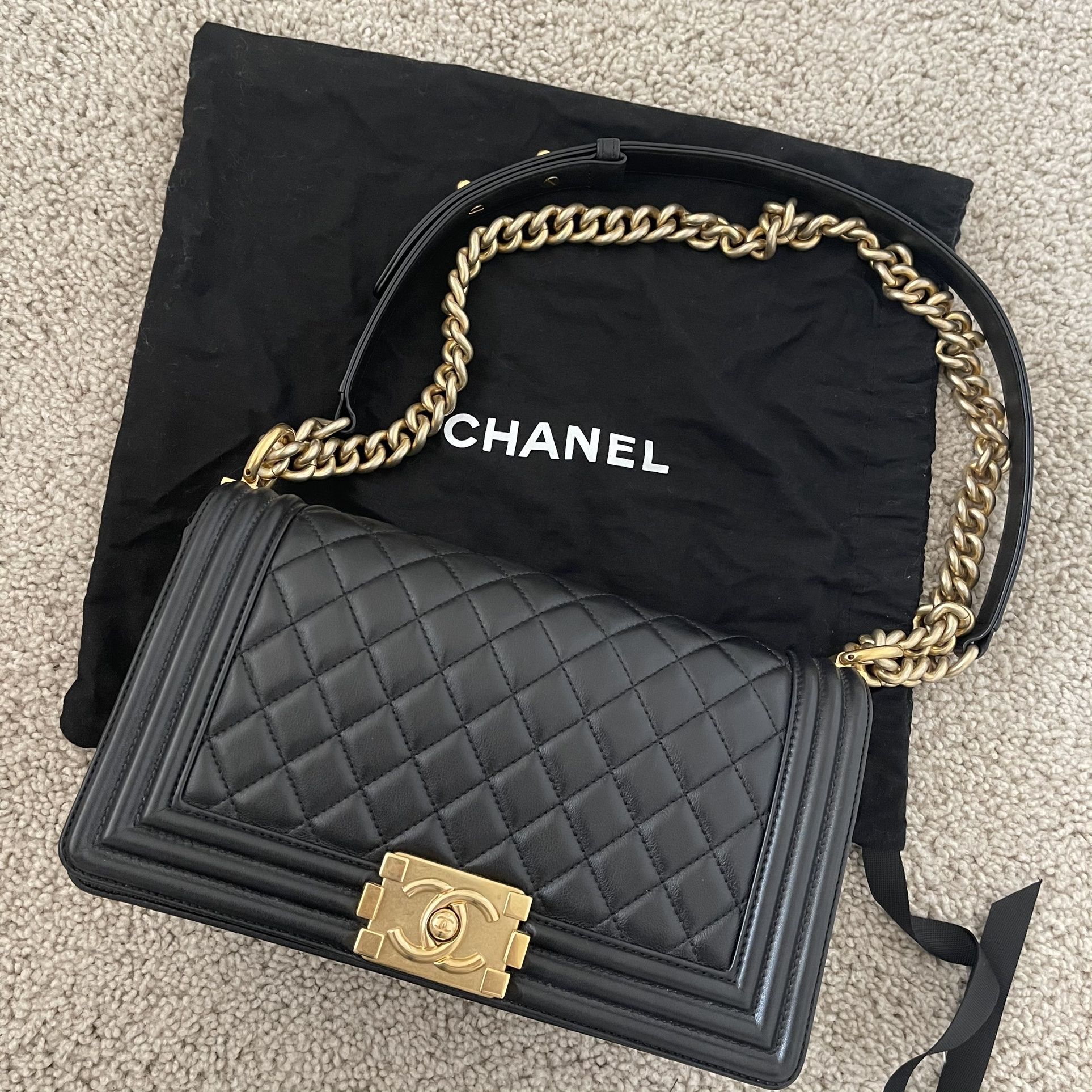 Authentic Chanel Le Boy Calfskin leather Cross Body Bag Black Gold Chain  medium for Sale in Los Angeles, CA - OfferUp