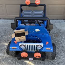 12V Power Wheels Hot Wheels Jeep Wrangler Battery-Powered Ride-On Toy Vehicle with Music & Sounds, for a Child Ages 3-7 With 2 NEW Batteries