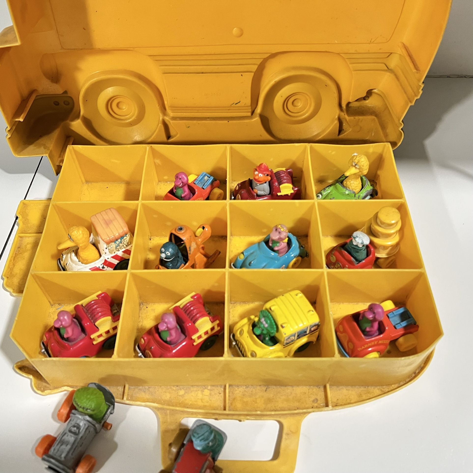 Vintage 1993 Barney and Baby Bop Diecast Cars Lot of 13 pieces Lyons Group
