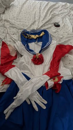 Sailor Moon women’s costume