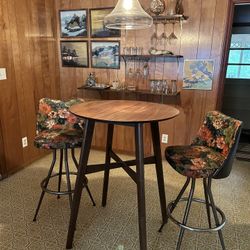 Bar Stools And Table