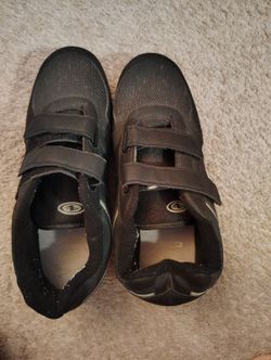 Men’s Black Velcro Shoes