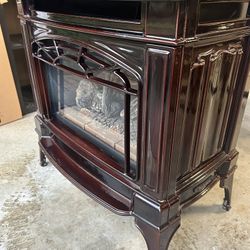 Lopi Berkshire Cast Iron Gas Stove – Direct Vent Heater – 31k BTU – Thermostat – Good To Excellent Condition