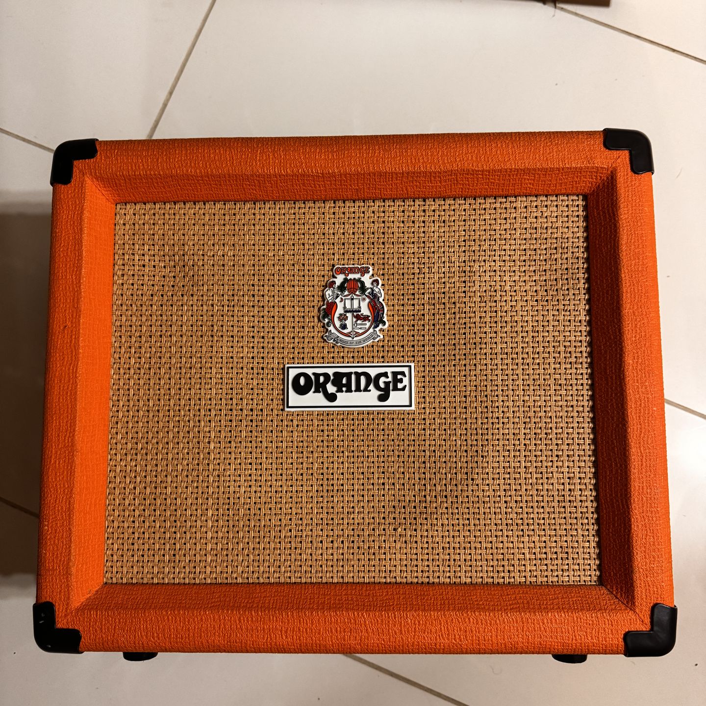 Orange guitar base