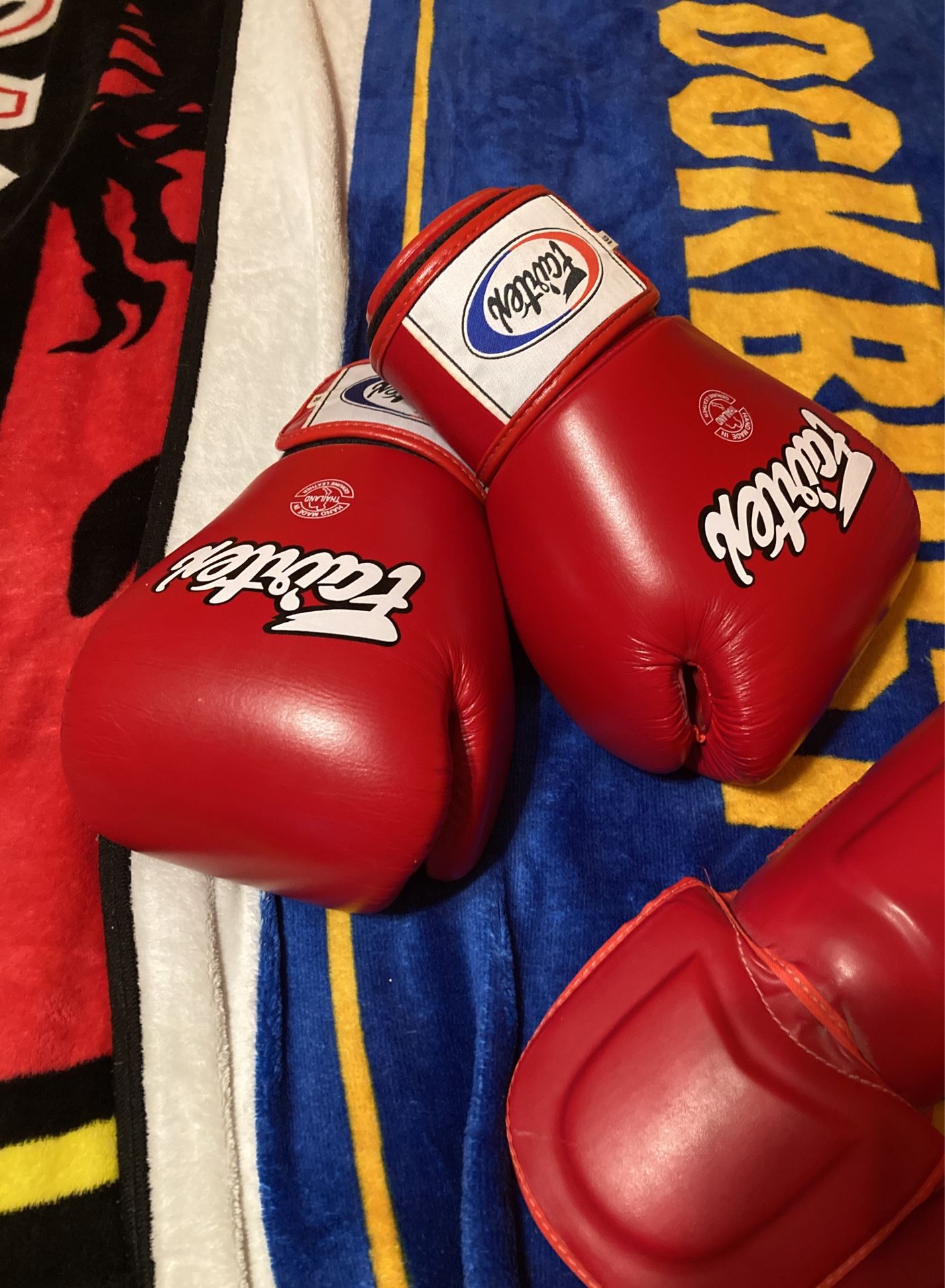 Fairtex Gloves And Shin Guards