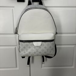 Louis Vuiton Discovery Backpack