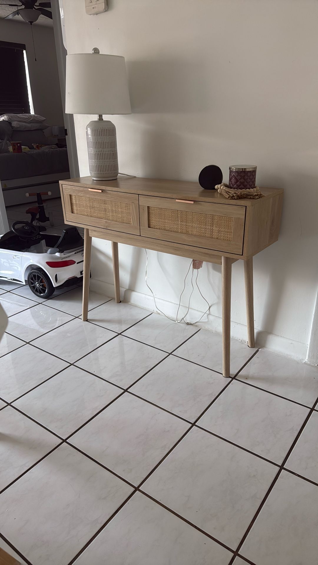 Entrance Table