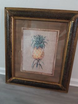 Paragon Picture Frame