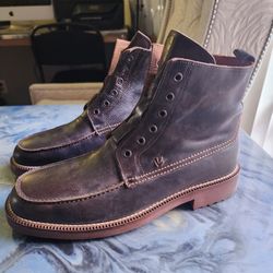 John Varvatos Men's Brown Leather Boot Size 9 Italian Crafted High End Lug Sole