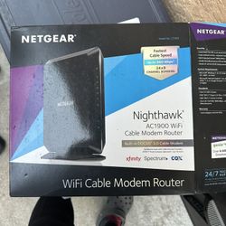 Netgear Cable Modem Router and Mesh Range Extender 2100 Sq Ft 