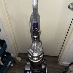 Dyson Vacuum 