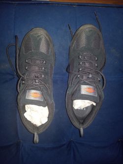 Men Steel toe Working Sneakers 