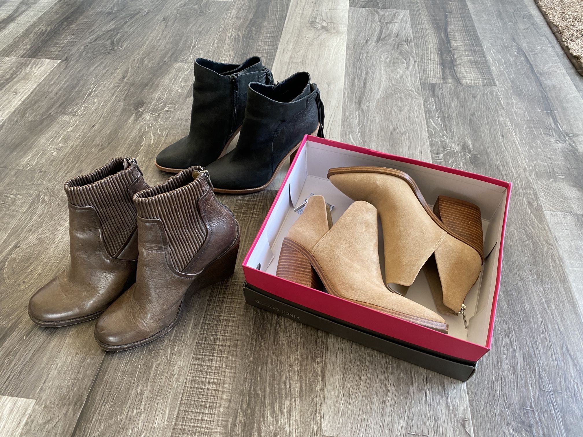 Lot Of Womens High End Ankle Boots - Vince Camuto And Frye