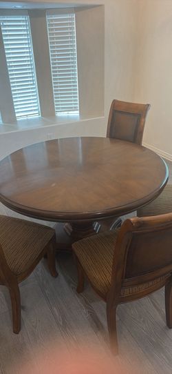 Dining Table with 4 Chairs