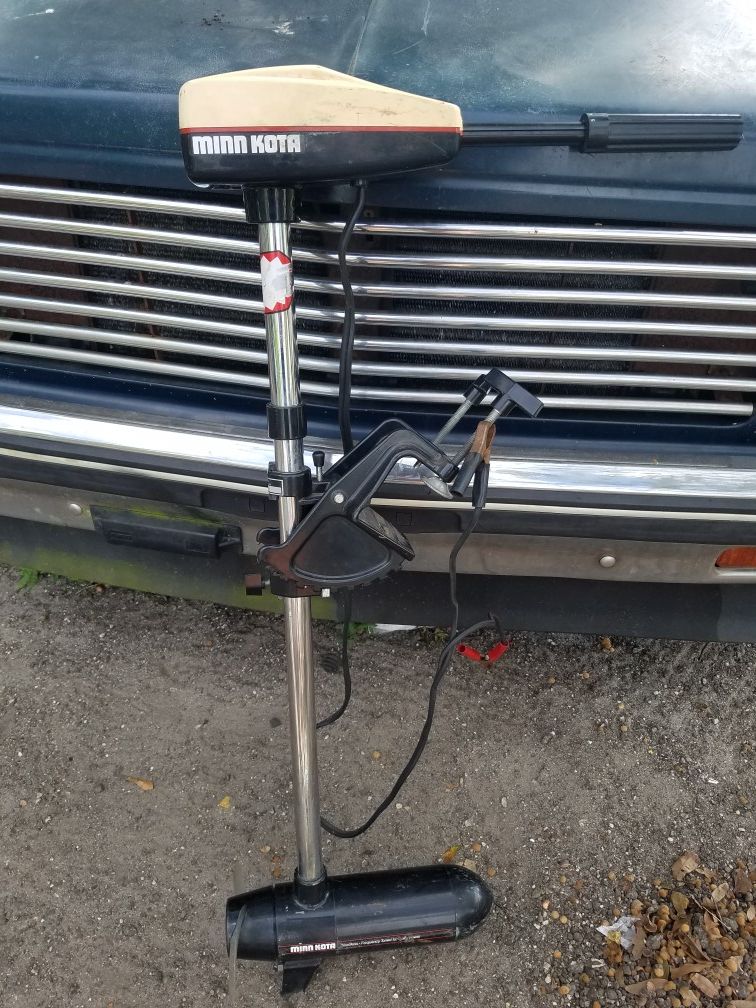 Minn Kota Electric Trolling motor weedless 65 5 speed 28lb thrust 65W