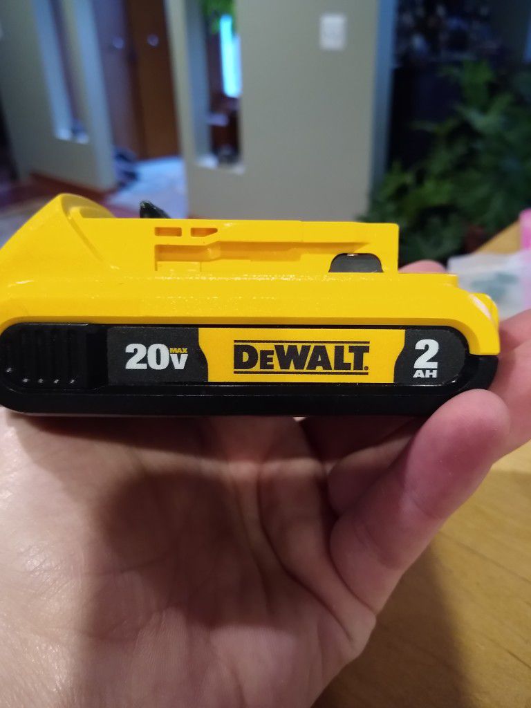 Dewalt 2AH, 20V Battery
