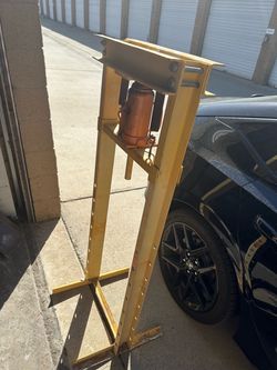Hydraulic press