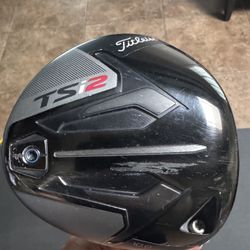 Titleist TSi2 Driver 10° w/ Upgraded Graphite Design Shaft