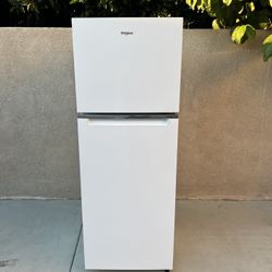 Whirlpool Refrigerator 16cu Ft 25x27x66👍👌3 MONTHS WARRANTY 