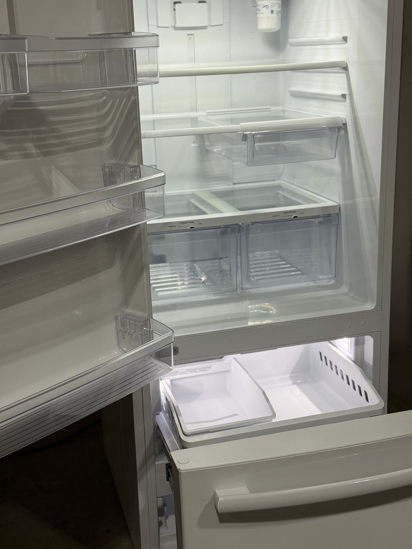 GE Refrigerator