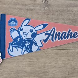 For Sale:
Brand New with Tag Pokemon Center World Championships 2025 Anaheim Pikachu Pennant Flag Varsity Pikachu