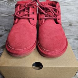 UGG Neumel