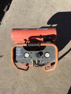 Air compressor
