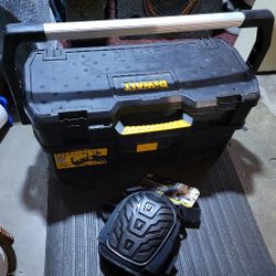Dewalt Tool Box 🧰 And Knee Pads 