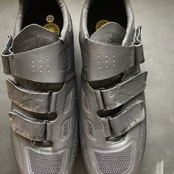 Cycling Shoes Size 10 Pearl Izumi 
