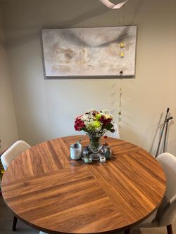 Dinning table with chairs