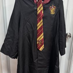 Child Size 10-12 Yo Harry Potter Costume With Neck Tie Just $8