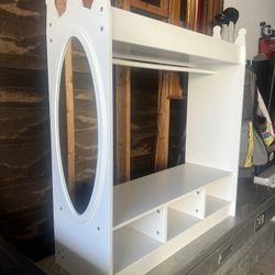 Girls Dress Up Vanity 