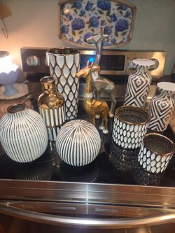 White and gold decor