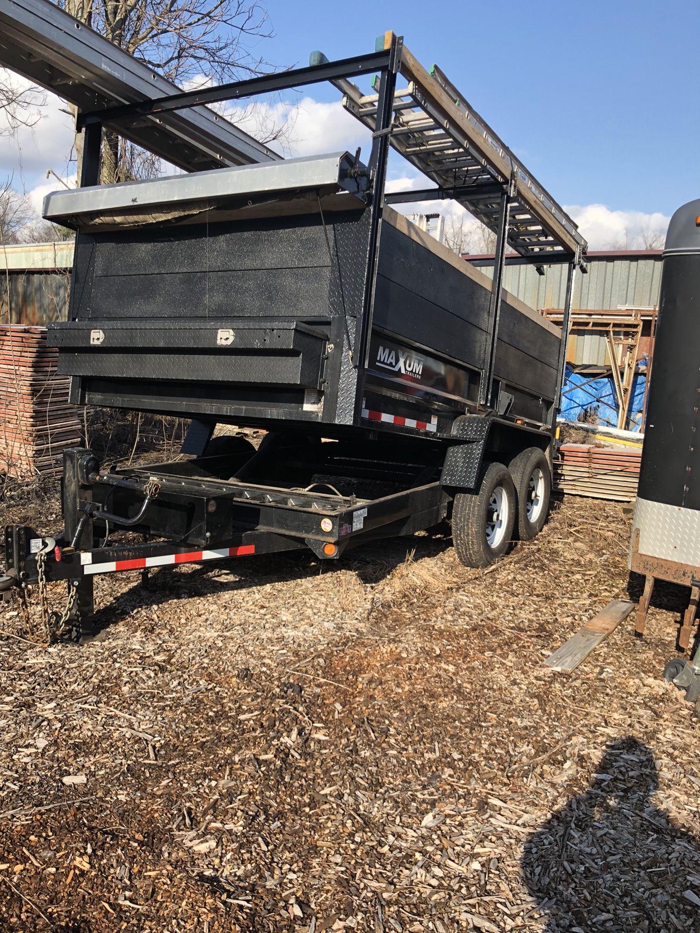 2015 , 7x12 maxum dump trailer