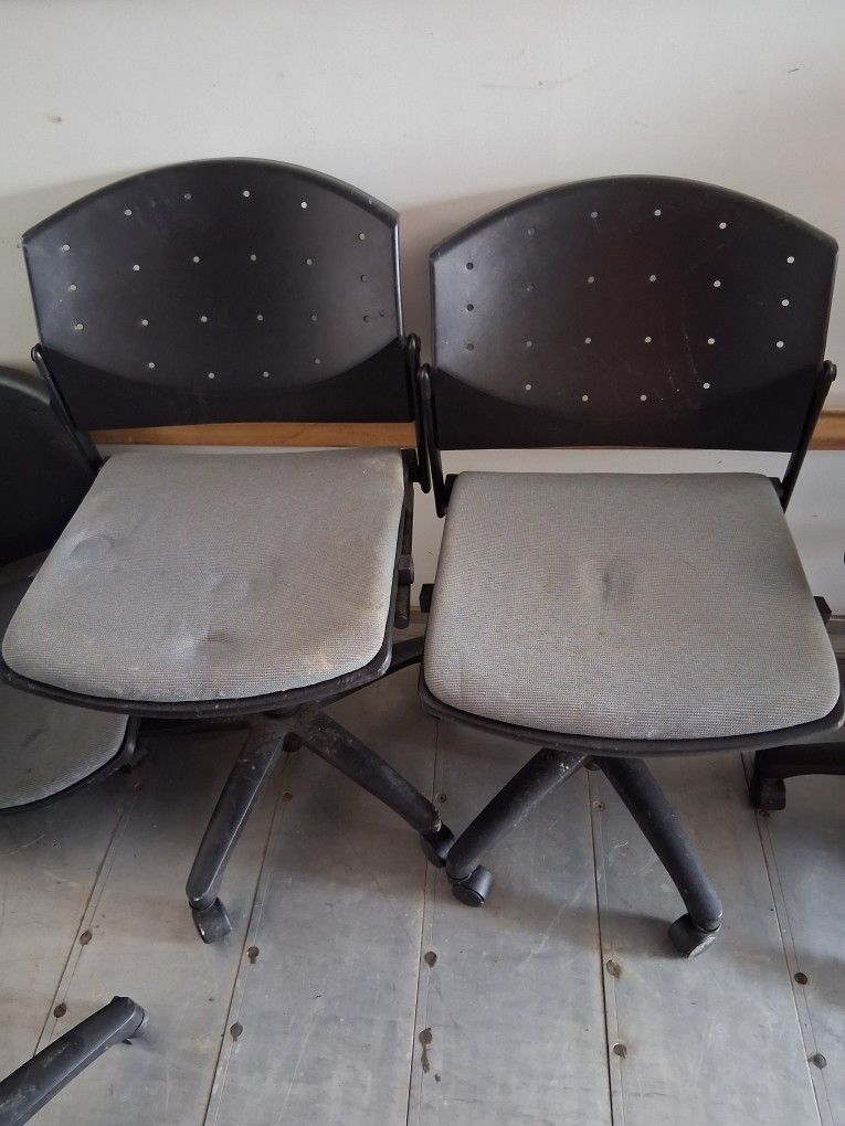 10 Office Chairs $100